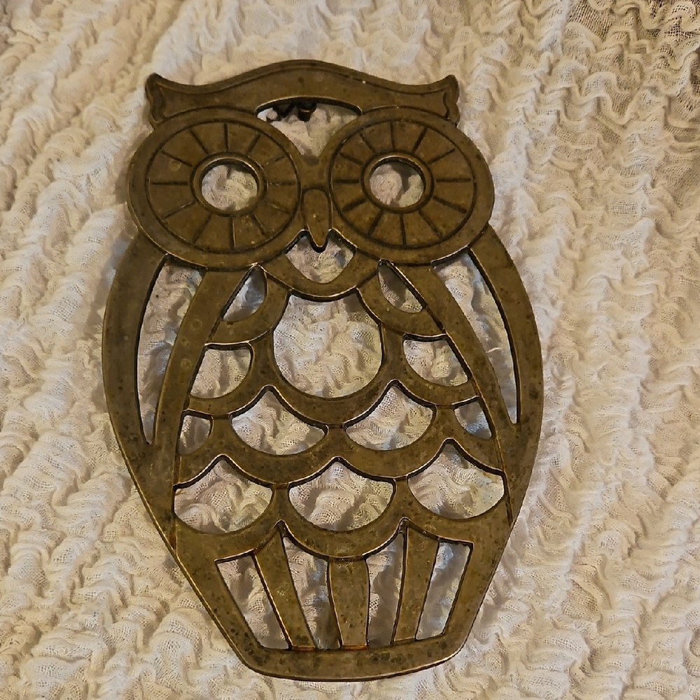 Antique Owl Trivet